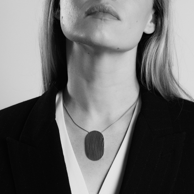 CALYX NECKLACE 2
